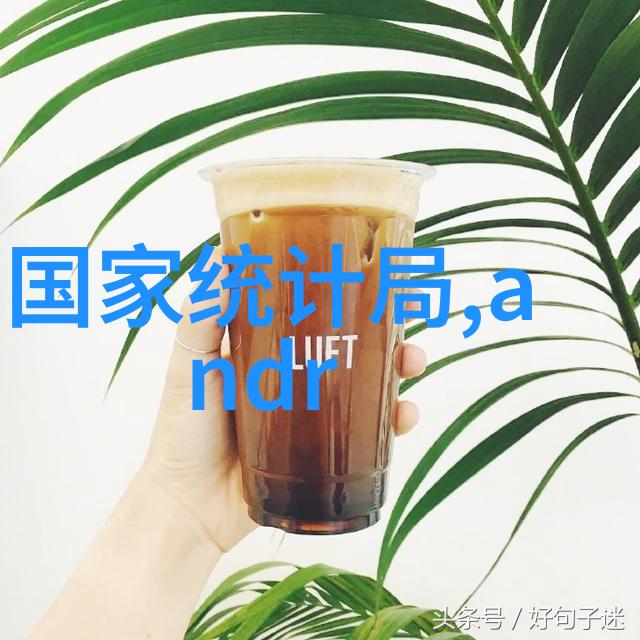 如何利用镜子来营造出错综复杂的视觉错觉使得空间看起来更大一些提供一些具体案例照片